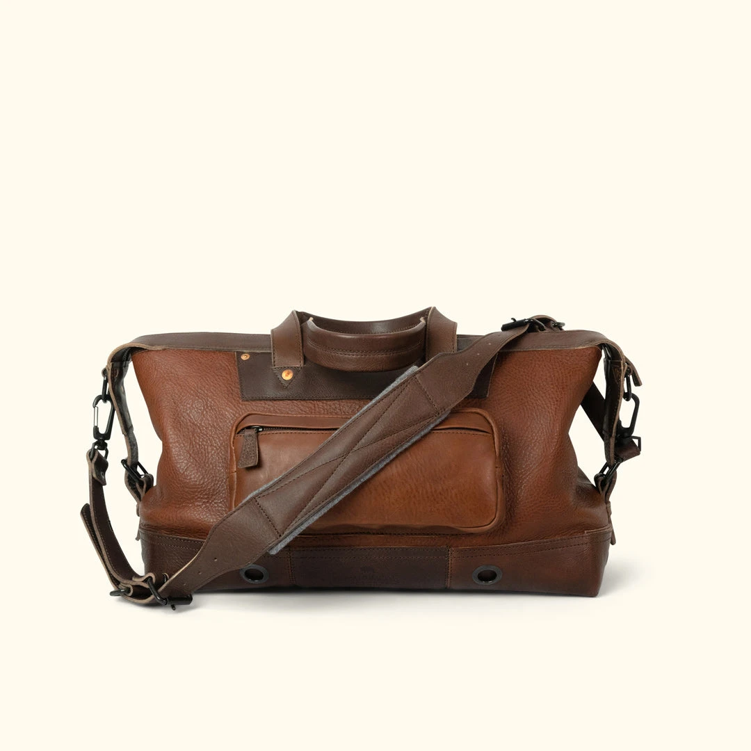 Buffalo Jackson Trading Co. Dakota Leather Weekend Bag | Chestnut Brown W/ Dark Hazelnut 7 Buffalo Jackson Trading Co. Dakota Leather Weekend Bag | Chestnut Brown W/ Dark Hazelnut
