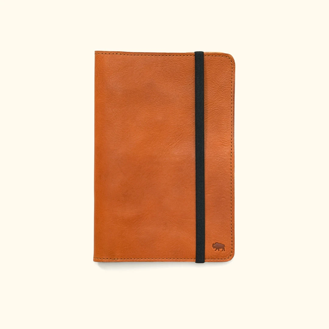 Buffalo Jackson Trading Co. Tech & Organization Dakota Leather Journal Cover & IPad Mini Case | Saddle Tan 3 Buffalo Jackson Trading Co. Tech & Organization Dakota Leather Journal Cover & IPad Mini Case | Saddle Tan