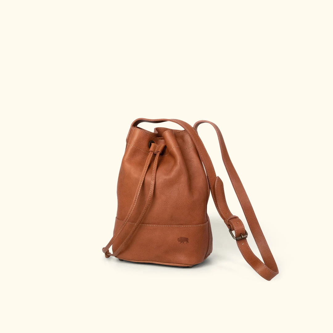 Buffalo Jackson Trading Co. Madison Leather Bucket Bag | Saddle Tan Buffalo Jackson Trading Co. Madison Leather Bucket Bag | Saddle Tan