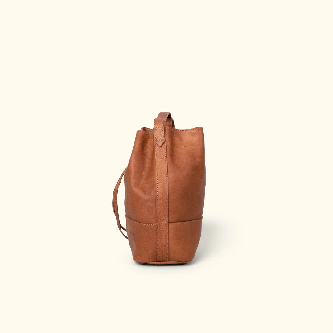 Buffalo Jackson Trading Co. Madison Leather Bucket Bag | Saddle Tan Buffalo Jackson Trading Co. Madison Leather Bucket Bag | Saddle Tan