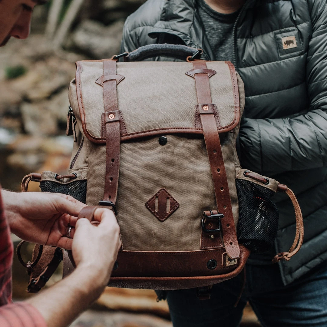 Buffalo Jackson Trading Co. Leather Backpacks Dakota Waxed Canvas Commuter Backpack | Field Khaki W/ Chestnut Brown Leather Buffalo Jackson Trading Co. Leather Backpacks Dakota Waxed Canvas Commuter Backpack | Field Khaki W/ Chestnut Brown Leather