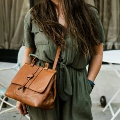 Buffalo Jackson Trading Co. Chelsea Leather Crossbody Handbag | Honey Brown