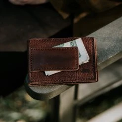 Buffalo Jackson Trading Co. Dakota Leather Bifold - Metal Money Clip Wallet | Chestnut Brown