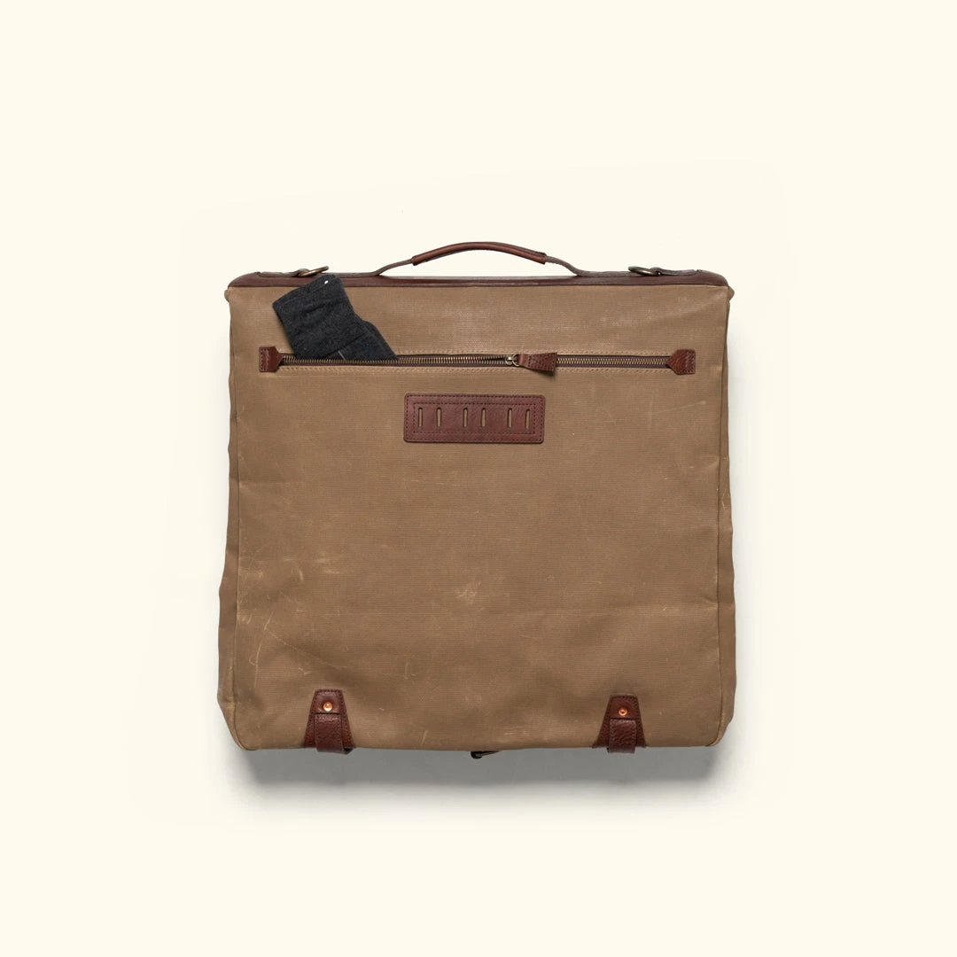Buffalo Jackson Trading Co. Dakota Reserve Garment Bag | Field Khaki 6 Buffalo Jackson Trading Co. Dakota Reserve Garment Bag | Field Khaki