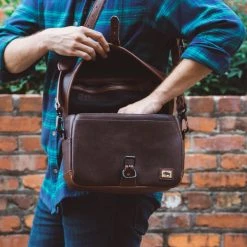 Buffalo Jackson Trading Co. Dakota Leather Camera Bag | Dark Hazelnut W/ Chestnut Brown 10 Buffalo Jackson Trading Co. Dakota Leather Camera Bag | Dark Hazelnut W/ Chestnut Brown