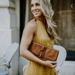 Buffalo Jackson Trading Co. Chelsea Leather Clutch | Honey Brown 5 Buffalo Jackson Trading Co. Chelsea Leather Clutch | Honey Brown