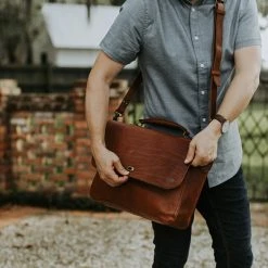 Buffalo Jackson Trading Co. Denver Leather Laptop Messenger Bag | Autumn Brown 24 Buffalo Jackson Trading Co. Denver Leather Laptop Messenger Bag | Autumn Brown