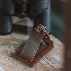 Buffalo Jackson Trading Co. Jefferson Leather Luggage Tag | Elderwood 9 Buffalo Jackson Trading Co. Jefferson Leather Luggage Tag | Elderwood
