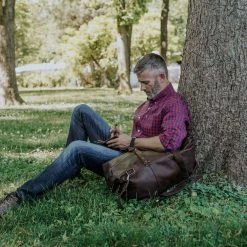 Buffalo Jackson Trading Co. Leather Duffle Bags Walker Leather Weekend Bag | Vintage Oak