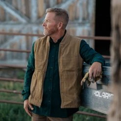 Buffalo Jackson Trading Co. Laramie Waxed Canvas Vest | Tobacco Tan Apparel