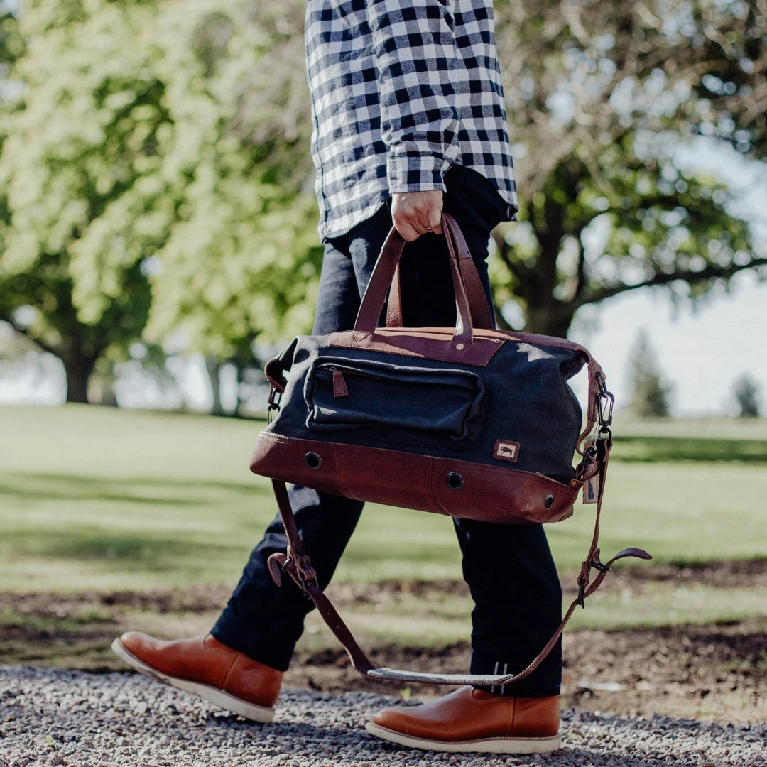 Buffalo Jackson Trading Co. Dakota Waxed Canvas Weekend Bag | Navy Charcoal W/ Chestnut Brown Leather Leather Duffle Bags 12 Buffalo Jackson Trading Co. Dakota Waxed Canvas Weekend Bag | Navy Charcoal W/ Chestnut Brown Leather Leather Duffle Bags
