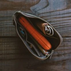 Buffalo Jackson Trading Co. Tech & Organization Denver Waxed Canvas Zipper Gear Pouch - Small | Green 9 Buffalo Jackson Trading Co. Tech & Organization Denver Waxed Canvas Zipper Gear Pouch - Small | Green