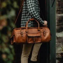 Buffalo Jackson Trading Co. Roosevelt Buffalo Leather Travel Duffle Bag | Amber Brown