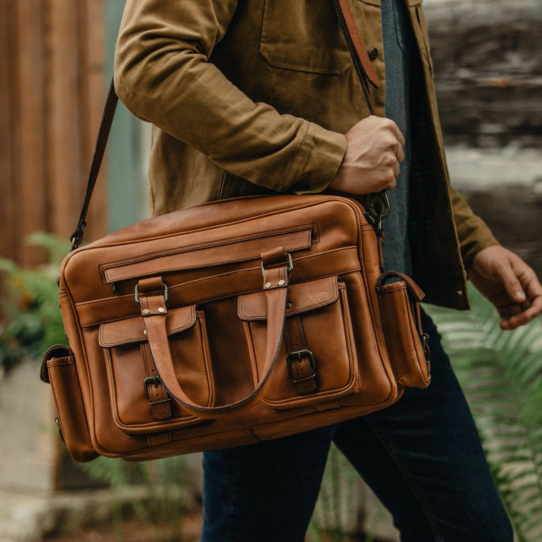 Buffalo Jackson Trading Co. Roosevelt Buffalo Leather Pilot Bag | Amber Brown Buffalo Jackson Trading Co. Roosevelt Buffalo Leather Pilot Bag | Amber Brown