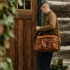 Buffalo Jackson Trading Co. Roosevelt Buffalo Leather Pilot Bag | Amber Brown 8 Buffalo Jackson Trading Co. Roosevelt Buffalo Leather Pilot Bag | Amber Brown