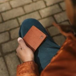 Buffalo Jackson Trading Co. Ryder Reserve Bison Leather Billfold Wallet | Brown 8 Buffalo Jackson Trading Co. Ryder Reserve Bison Leather Billfold Wallet | Brown