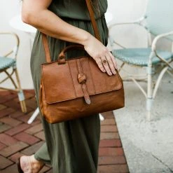 Buffalo Jackson Trading Co. Chelsea Leather Crossbody Handbag | Honey Brown