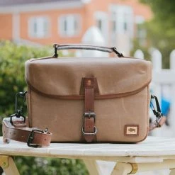 Buffalo Jackson Trading Co. Dakota Waxed Canvas Camera Bag | Field Khaki W/ Chestnut Brown Leather Outlet