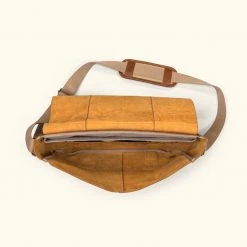 Buffalo Jackson Trading Co. Leather Messenger Bags Walker Leather Messenger Bag | Rustic Tan 6 Buffalo Jackson Trading Co. Leather Messenger Bags Walker Leather Messenger Bag | Rustic Tan
