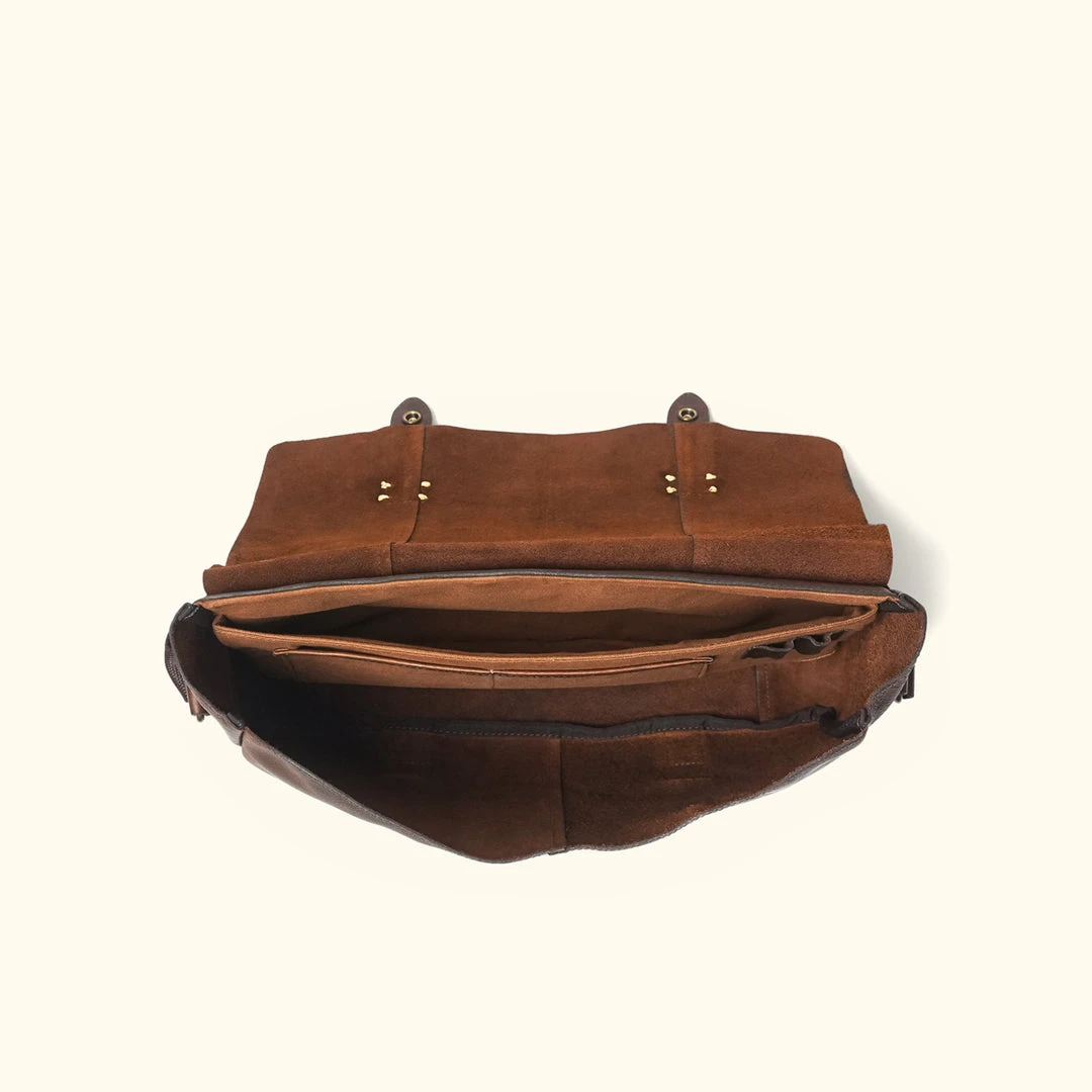 Buffalo Jackson Trading Co. Walker Leather Messenger Bag | Vintage Oak Leather Messenger Bags Buffalo Jackson Trading Co. Walker Leather Messenger Bag | Vintage Oak Leather Messenger Bags