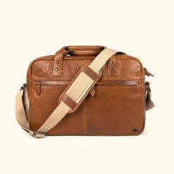 Buffalo Jackson Trading Co. Walker Leather Pilot Bag | Rustic Tan