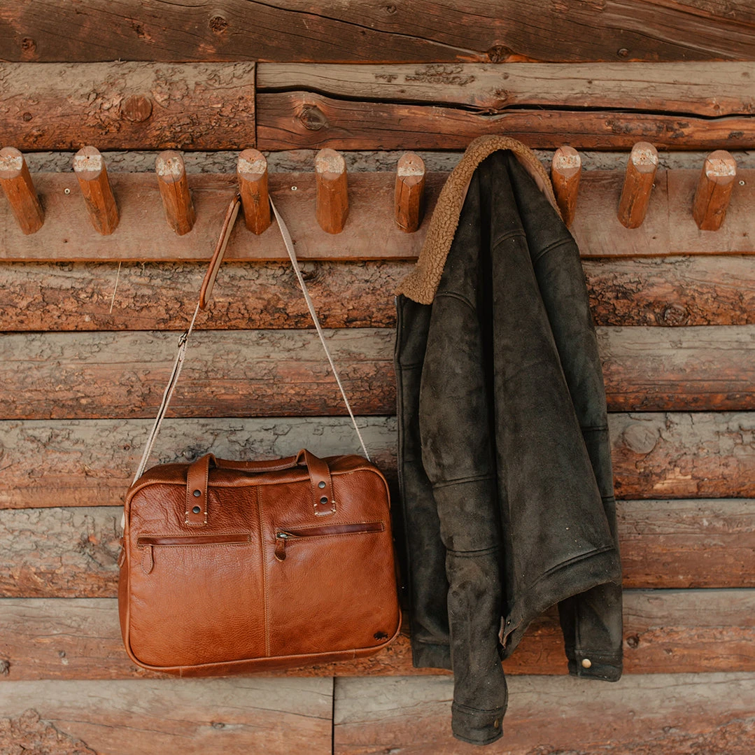 Buffalo Jackson Trading Co. Walker Leather Pilot Bag | Rustic Tan 11 Buffalo Jackson Trading Co. Walker Leather Pilot Bag | Rustic Tan