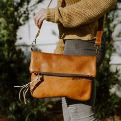 Buffalo Jackson Trading Co. Madison Leather Crossbody Foldover Clutch | Saddle Tan 20 Buffalo Jackson Trading Co. Madison Leather Crossbody Foldover Clutch | Saddle Tan