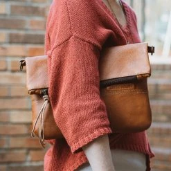 Buffalo Jackson Trading Co. Madison Leather Crossbody Foldover Clutch | Saddle Tan 21 Buffalo Jackson Trading Co. Madison Leather Crossbody Foldover Clutch | Saddle Tan