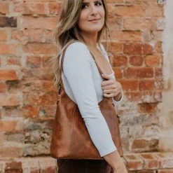 Buffalo Jackson Trading Co. Walker Leather Shoulder Bag | Rustic Tan 19 Buffalo Jackson Trading Co. Walker Leather Shoulder Bag | Rustic Tan